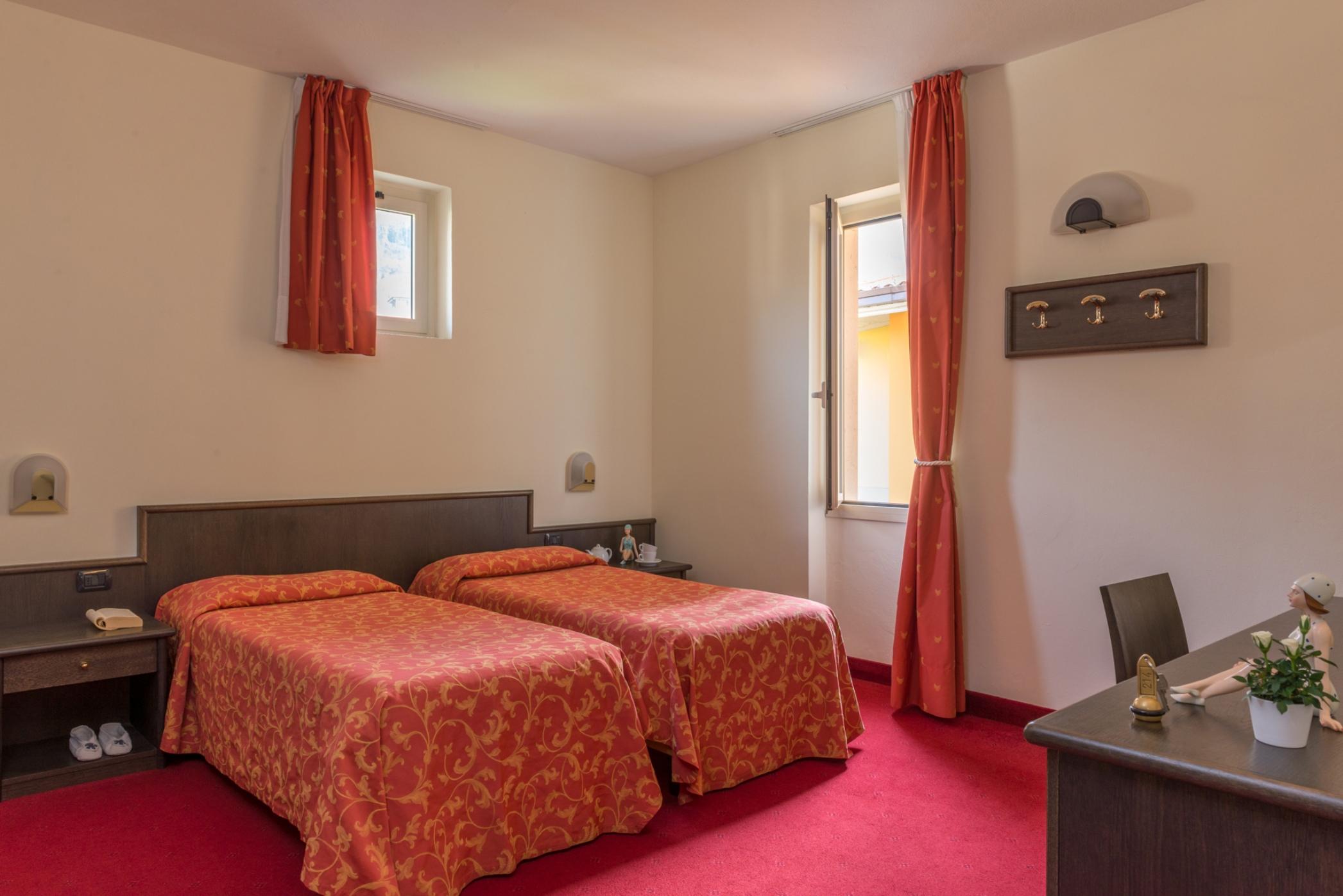 Hotel Drago Brenzone sul Garda Dış mekan fotoğraf