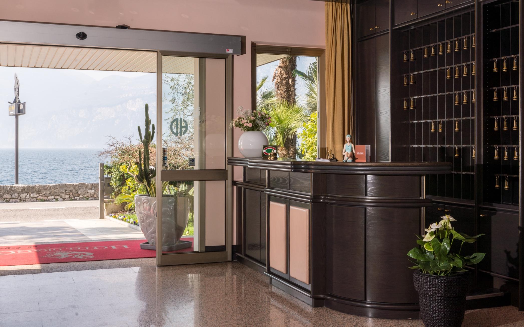 Hotel Drago Brenzone sul Garda Dış mekan fotoğraf