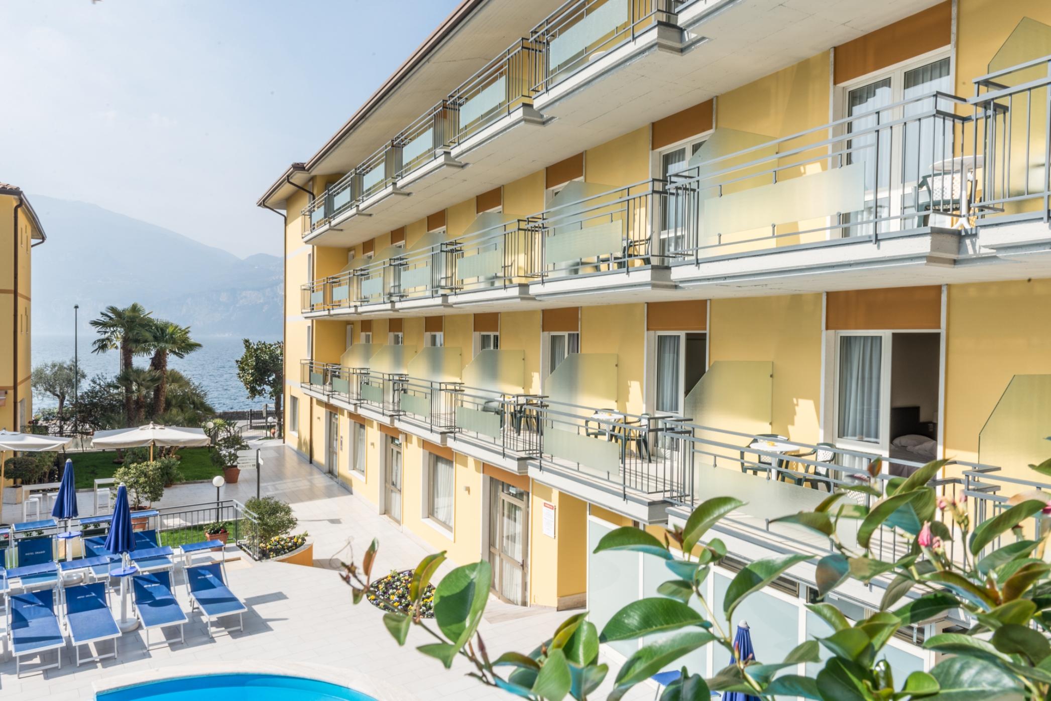 Hotel Drago Brenzone sul Garda Dış mekan fotoğraf