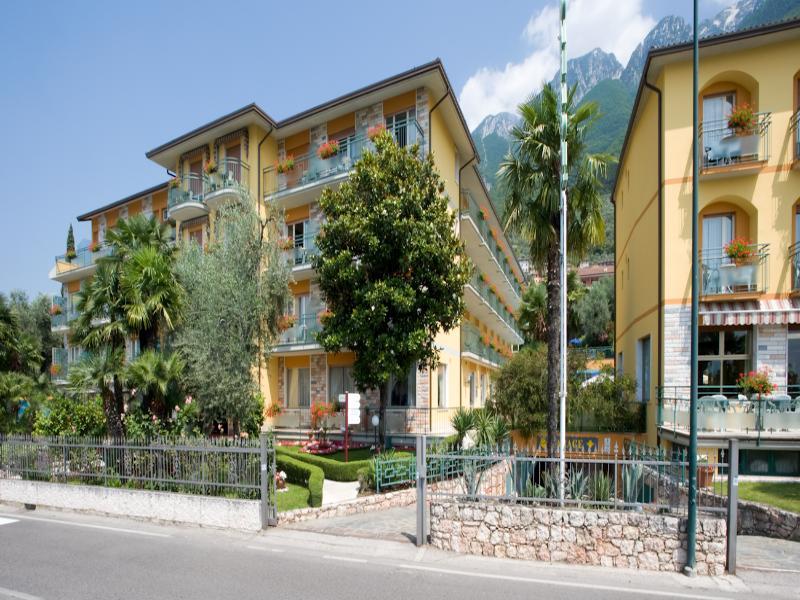 Hotel Drago Brenzone sul Garda Dış mekan fotoğraf