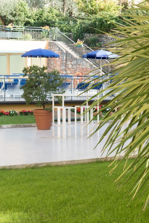 Hotel Drago Brenzone sul Garda Dış mekan fotoğraf
