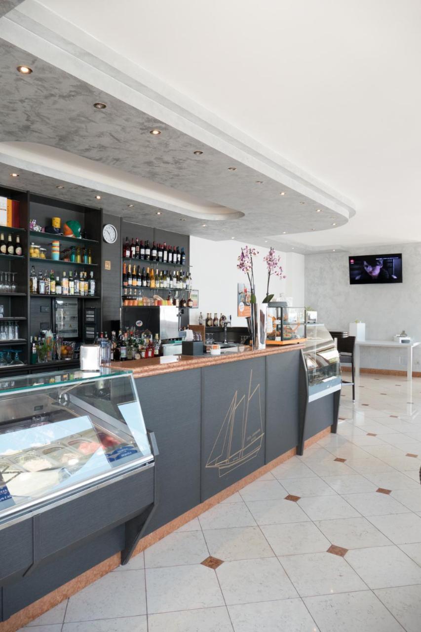 Hotel Drago Brenzone sul Garda Dış mekan fotoğraf